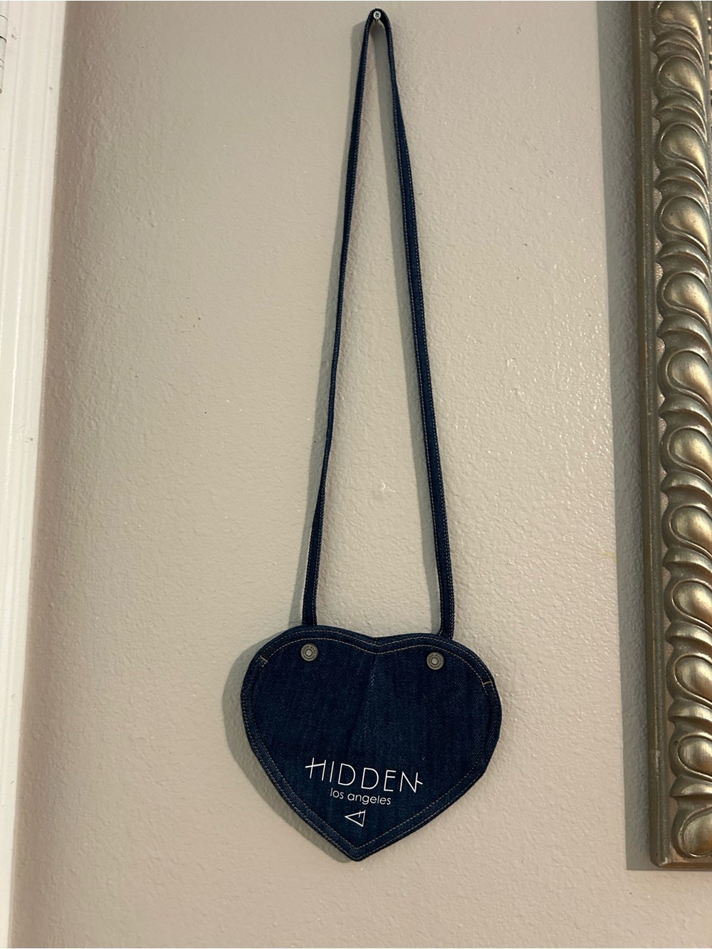 Hidden Los Angeles Heart Crossbody Bag - Navy Denim